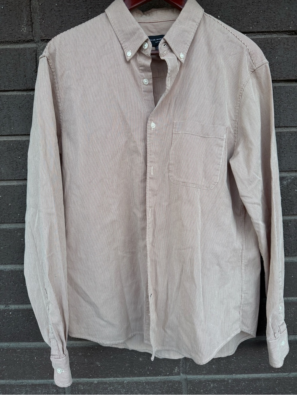 Club Monaco-Men's Button-Down Corduroy Shirt in Light Taupe (Slim Fit size L)